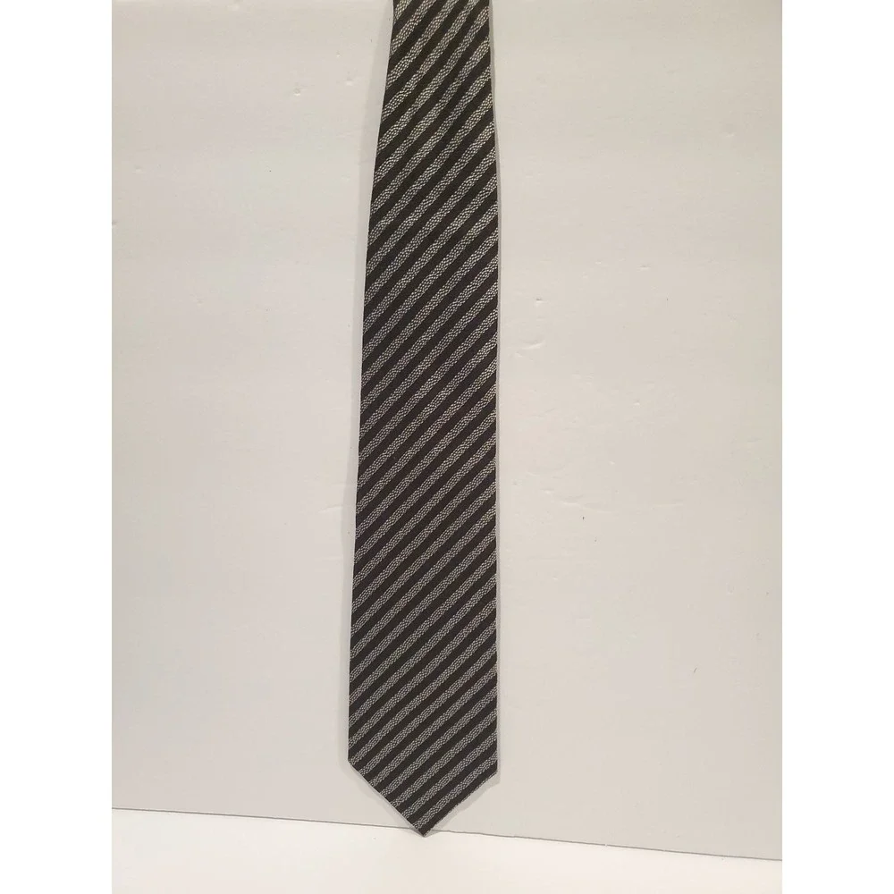 Maxmillian Collection Silk Necktie - Made in Italy - Black Gray Diagonal Stripe